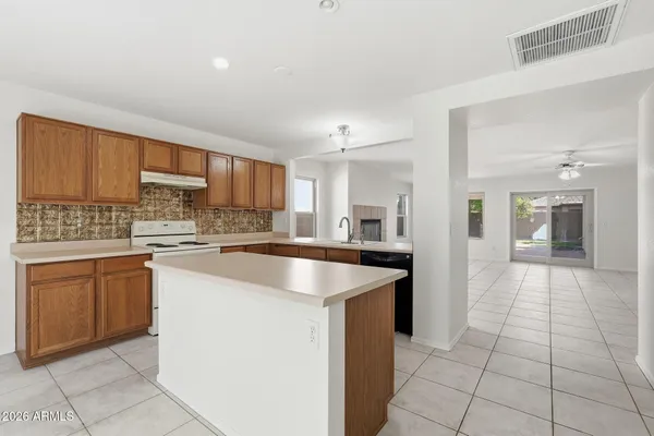 $519,900 | 495 West Fabens Lane, Gilbert, AZ 85233