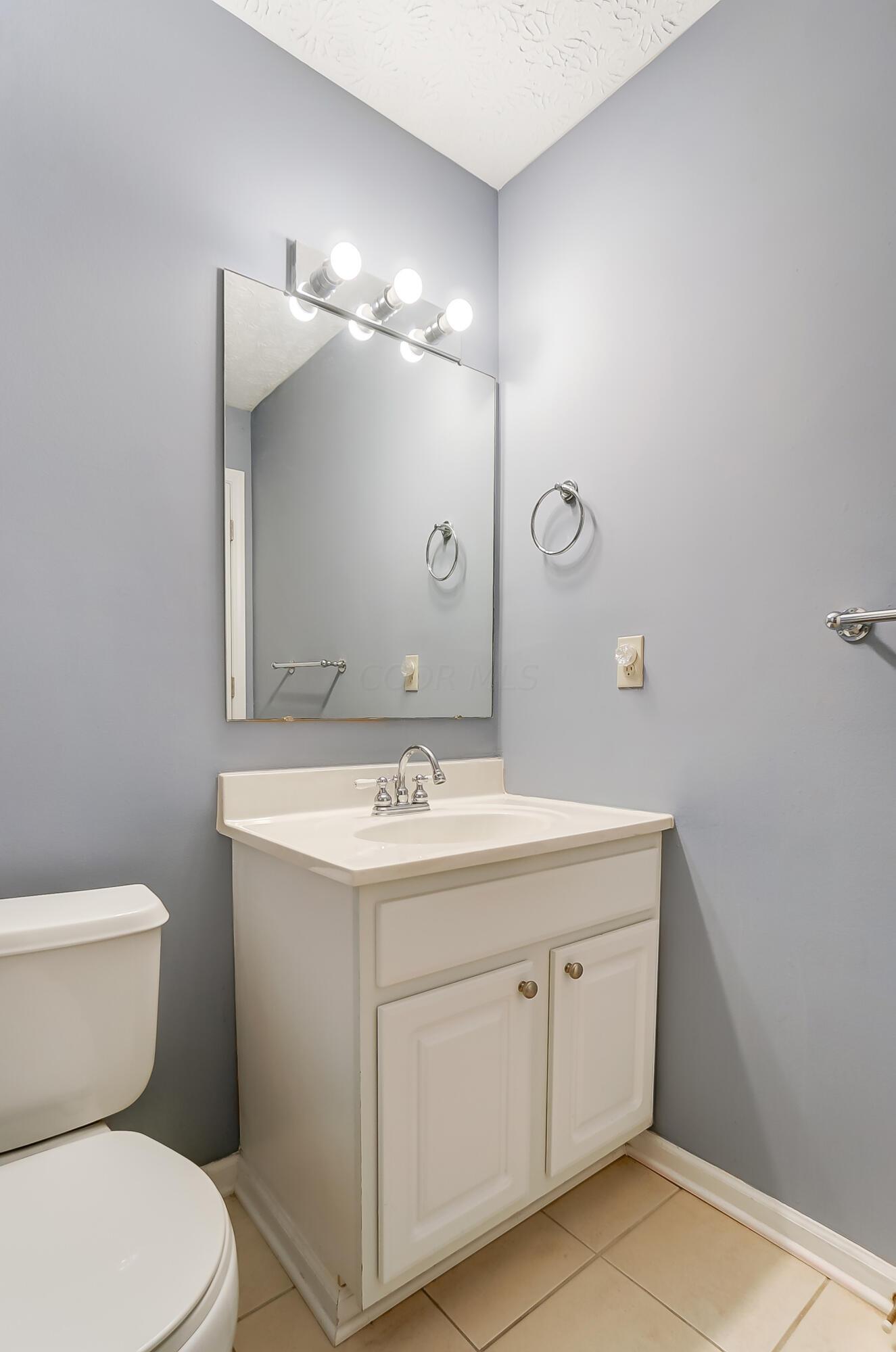 5536 Garden Ridge Columbus, OH 43228 - Photo 25 of 48 Primary Bath