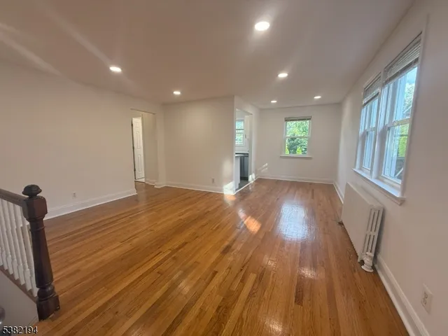 $2,150 | 747 Linden Avenue, Unit 2, Rahway, NJ 07065