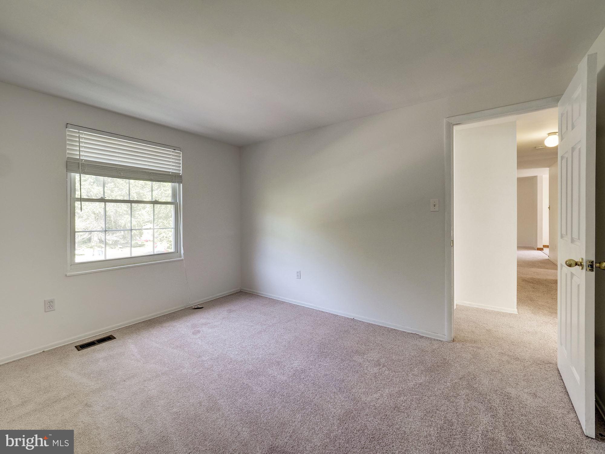 15420 Valencia Street Silver Spring, MD 20905 - Photo 14 of 31 Gallery Image 14
