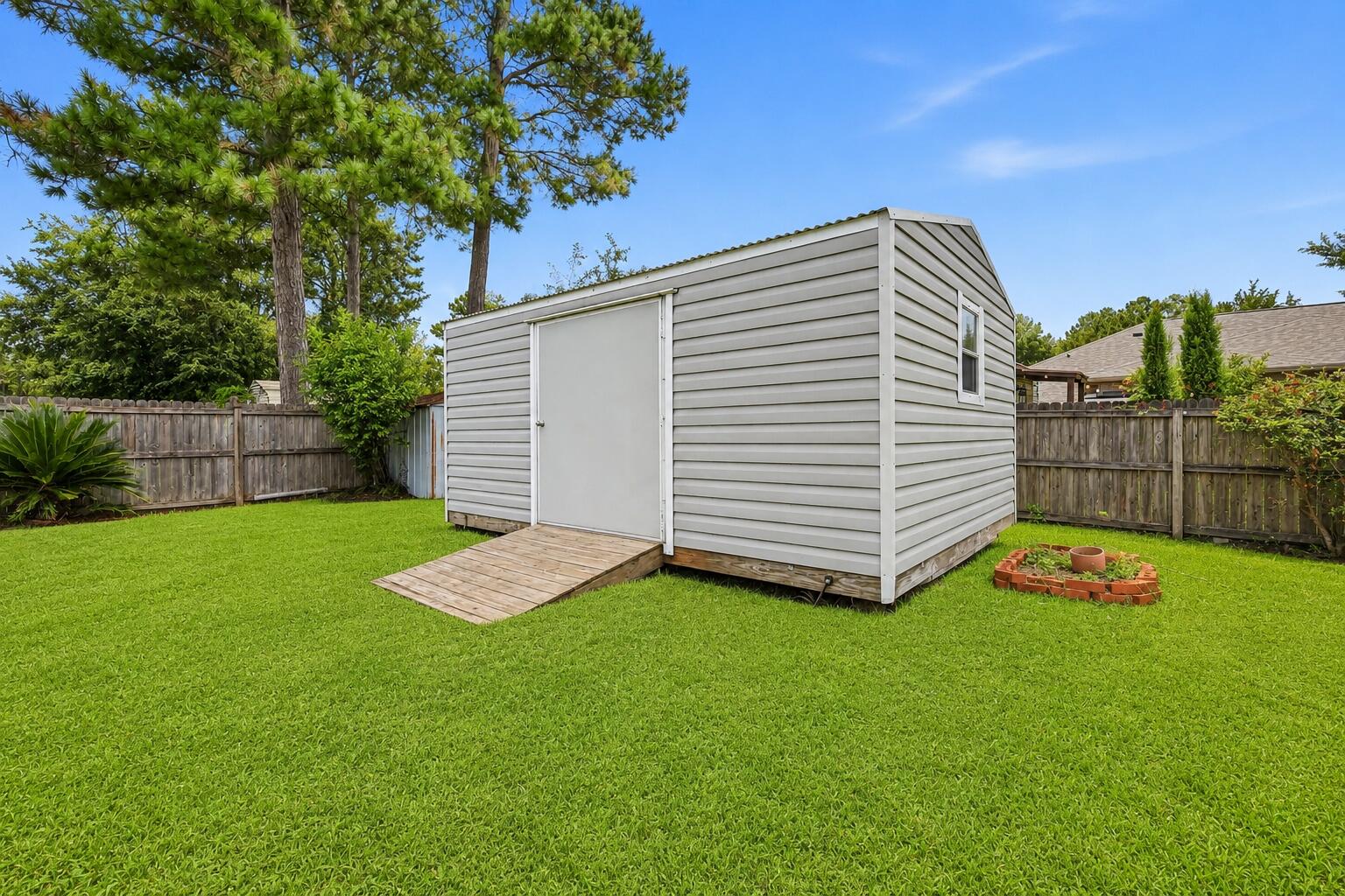 5925 Wind Trace Road Crestview, FL 32536 - Photo 36 of 46 Equipped for Power!