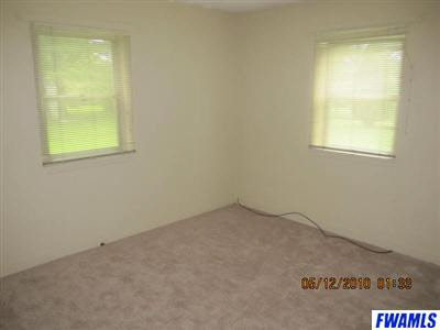 625 West Wallen Road Fort Wayne, IN 46825 - Photo 15 of 22 Gallery Image 15