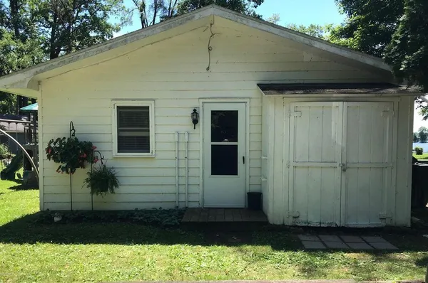 $199,000 | 67404 Victory Shore Drive, Unit 6, Dowagiac, MI 49047