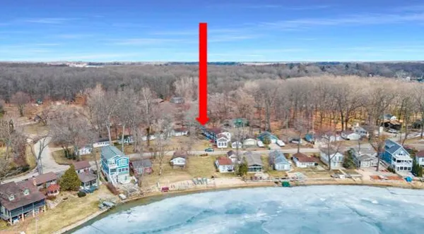 $199,000 | 67404 Victory Shore Drive, Unit 6, Dowagiac, MI 49047