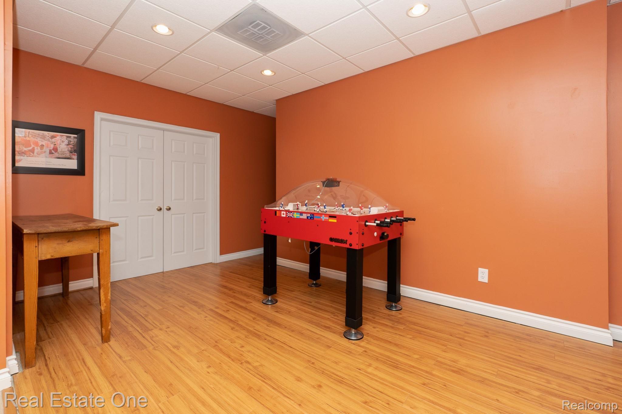 1562 Elcroft Court Rochester, MI 48307 - Photo 52 of 71 Elcroft MLS-W160.jpg