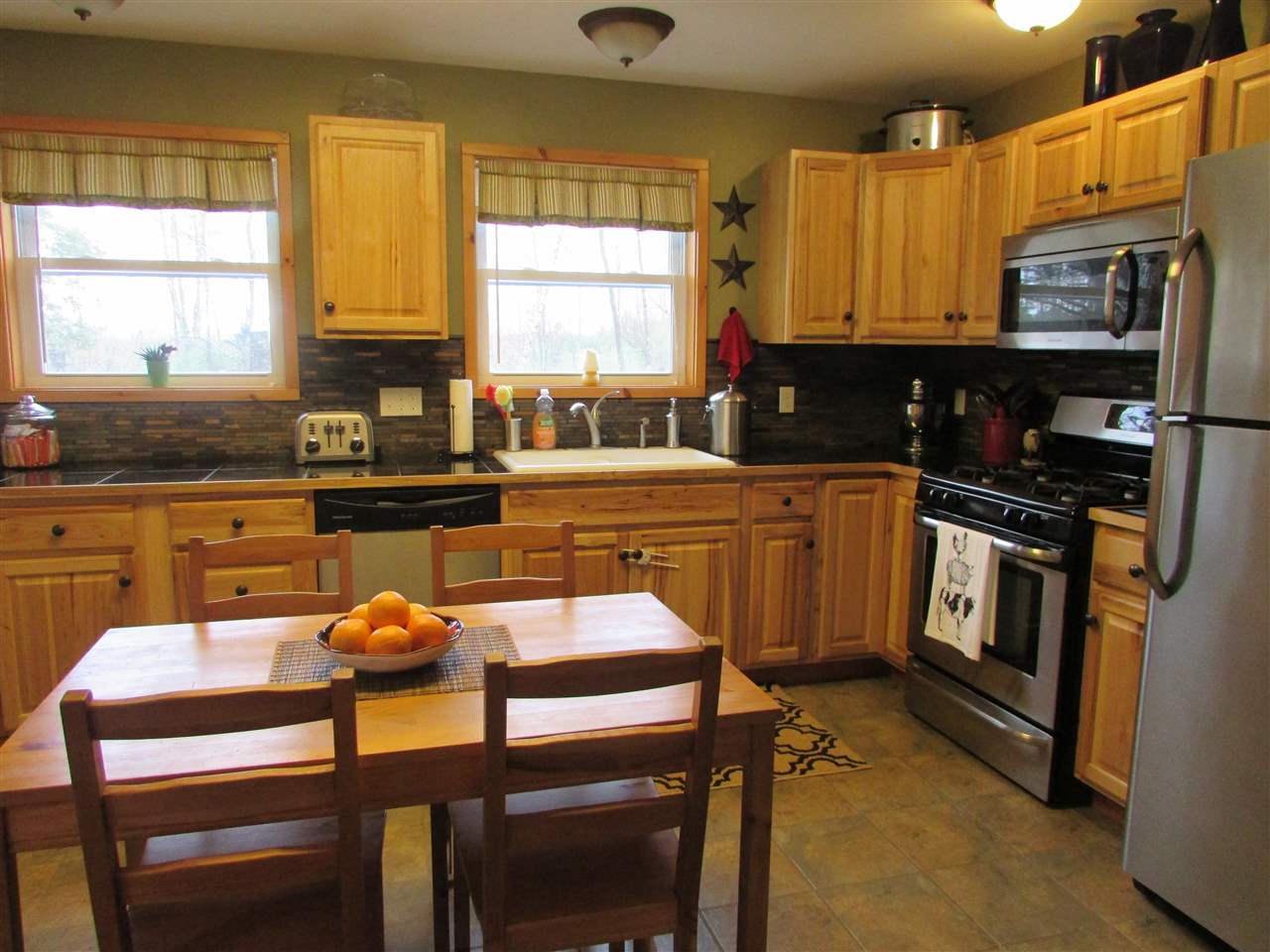 355 Jones Hill Road Canaan, NH 03741 - Photo 4 of 27 Gallery Image 4