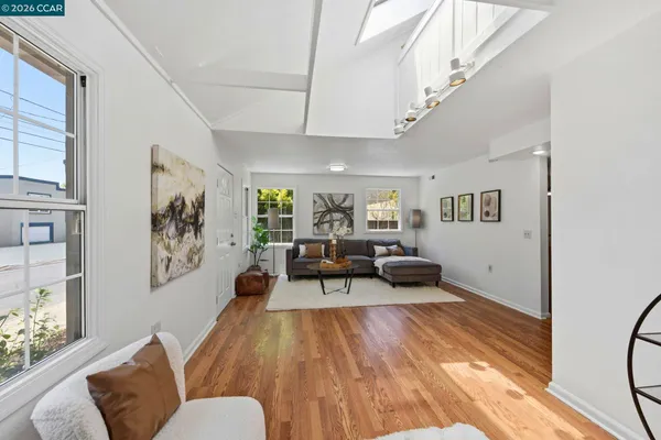 $998,000 | 1711 Willow Street, Alameda, CA 94501