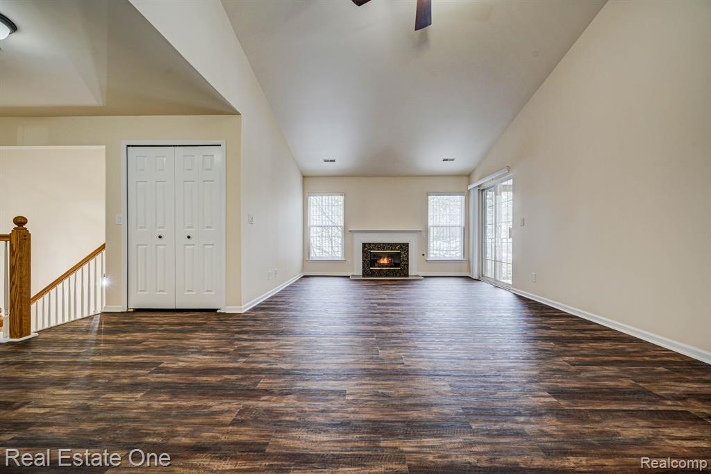 3578 Oakmonte Boulevard, Unit 96 Rochester, MI 48306 - Photo 8 of 47