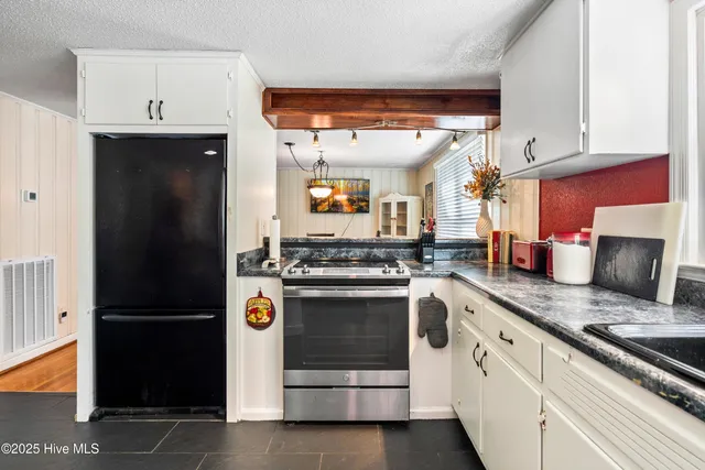 $280,000 | 606 Jenkins Avenue, Maysville, NC 28555