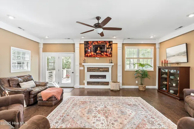 $280,000 | 606 Jenkins Avenue, Maysville, NC 28555