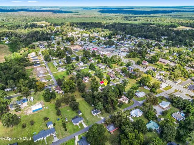 $280,000 | 606 Jenkins Avenue, Maysville, NC 28555