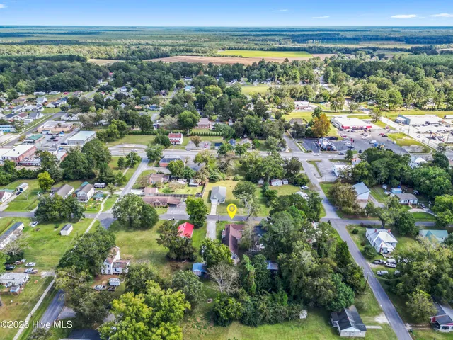 $280,000 | 606 Jenkins Avenue, Maysville, NC 28555