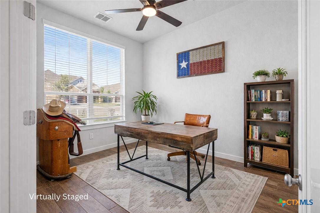 1027 Haystack New Braunfels, TX 78130 - Photo 5 of 24 Virtually Staged Office