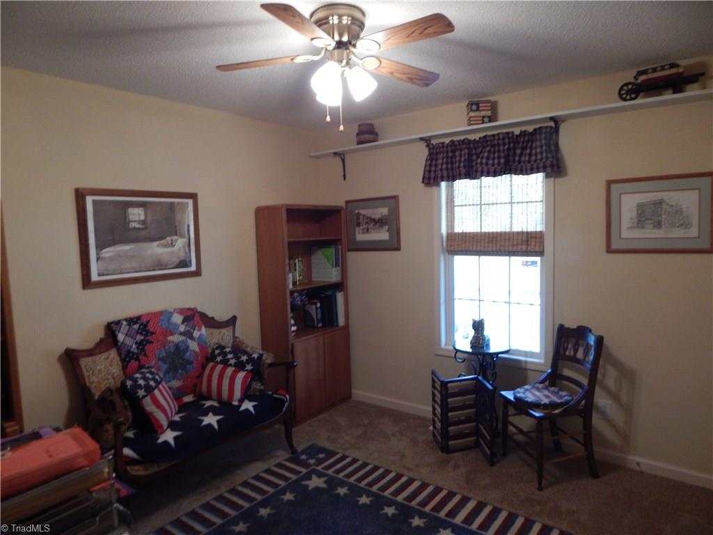 403 Baxter Road Winston-Salem, NC 27107 - Photo 12 of 19 Gallery Image 12