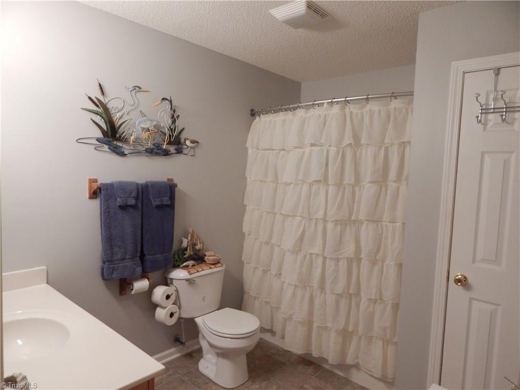 403 Baxter Road Winston-Salem, NC 27107 - Photo 13 of 19 Gallery Image 13