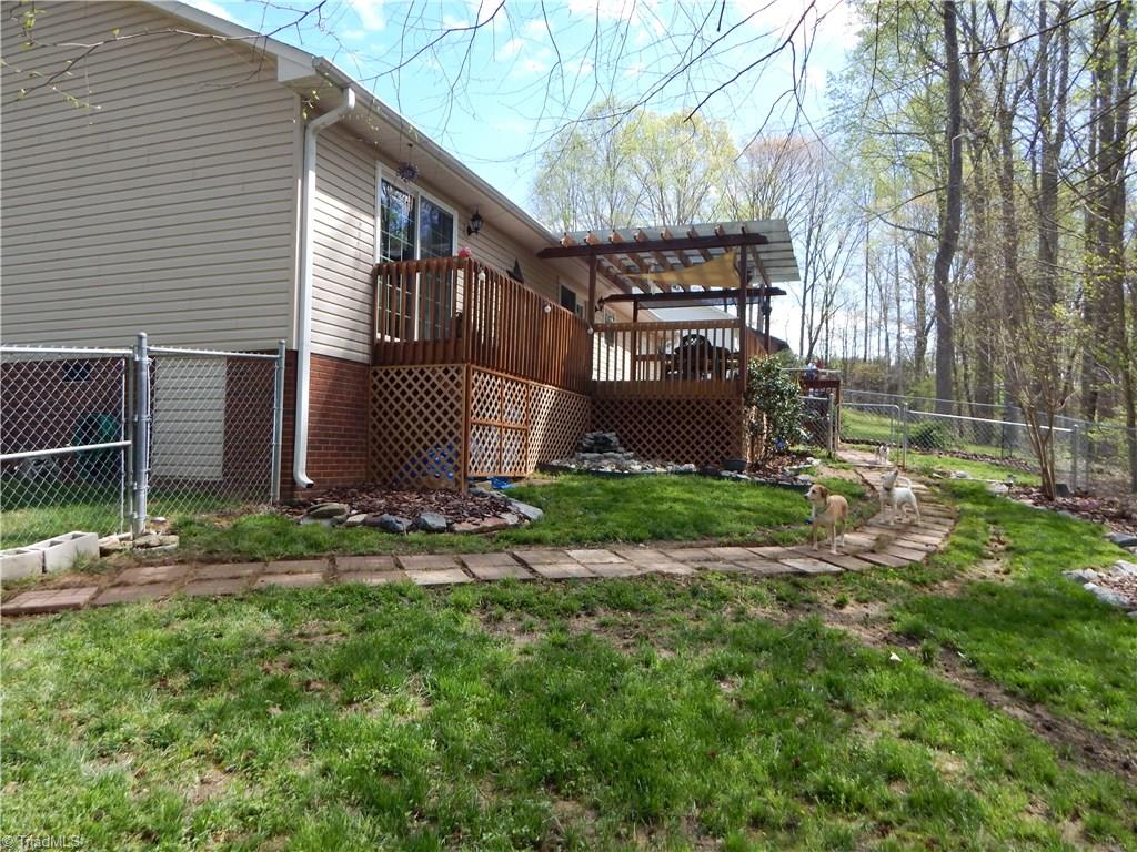 403 Baxter Road Winston-Salem, NC 27107 - Photo 16 of 19 Gallery Image 16