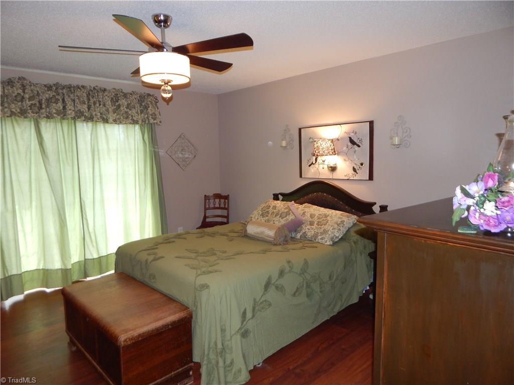 403 Baxter Road Winston-Salem, NC 27107 - Photo 9 of 19 Gallery Image 9