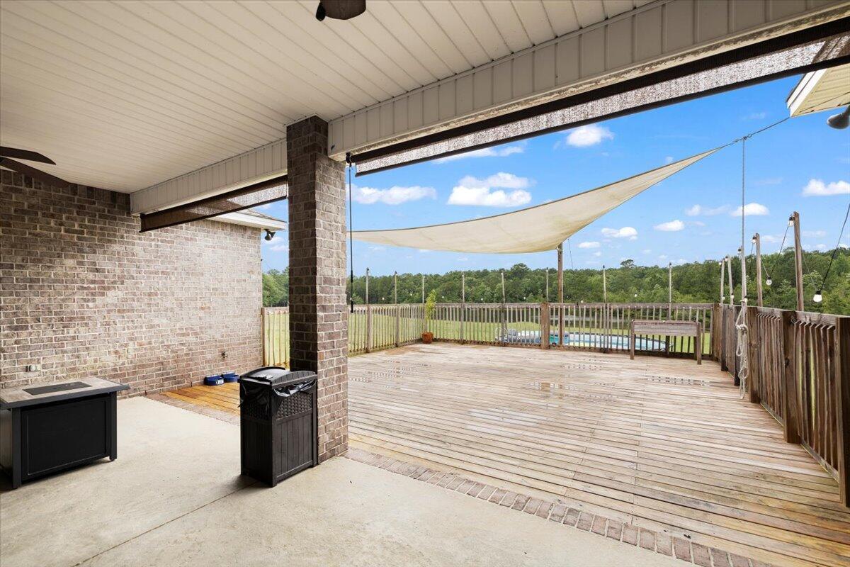 7938 Steel Mill Creek Road Laurel Hill, FL 32567 - Photo 28 of 33 a view of a balcony