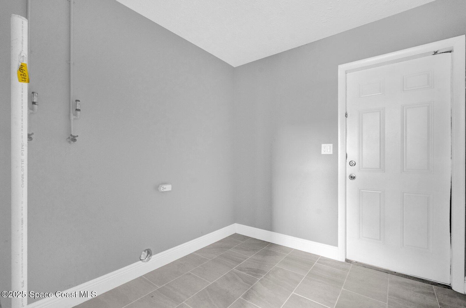 2517 Sarno Road Melbourne, FL 32935 - Photo 15 of 21 2517 Sarno Rd 25