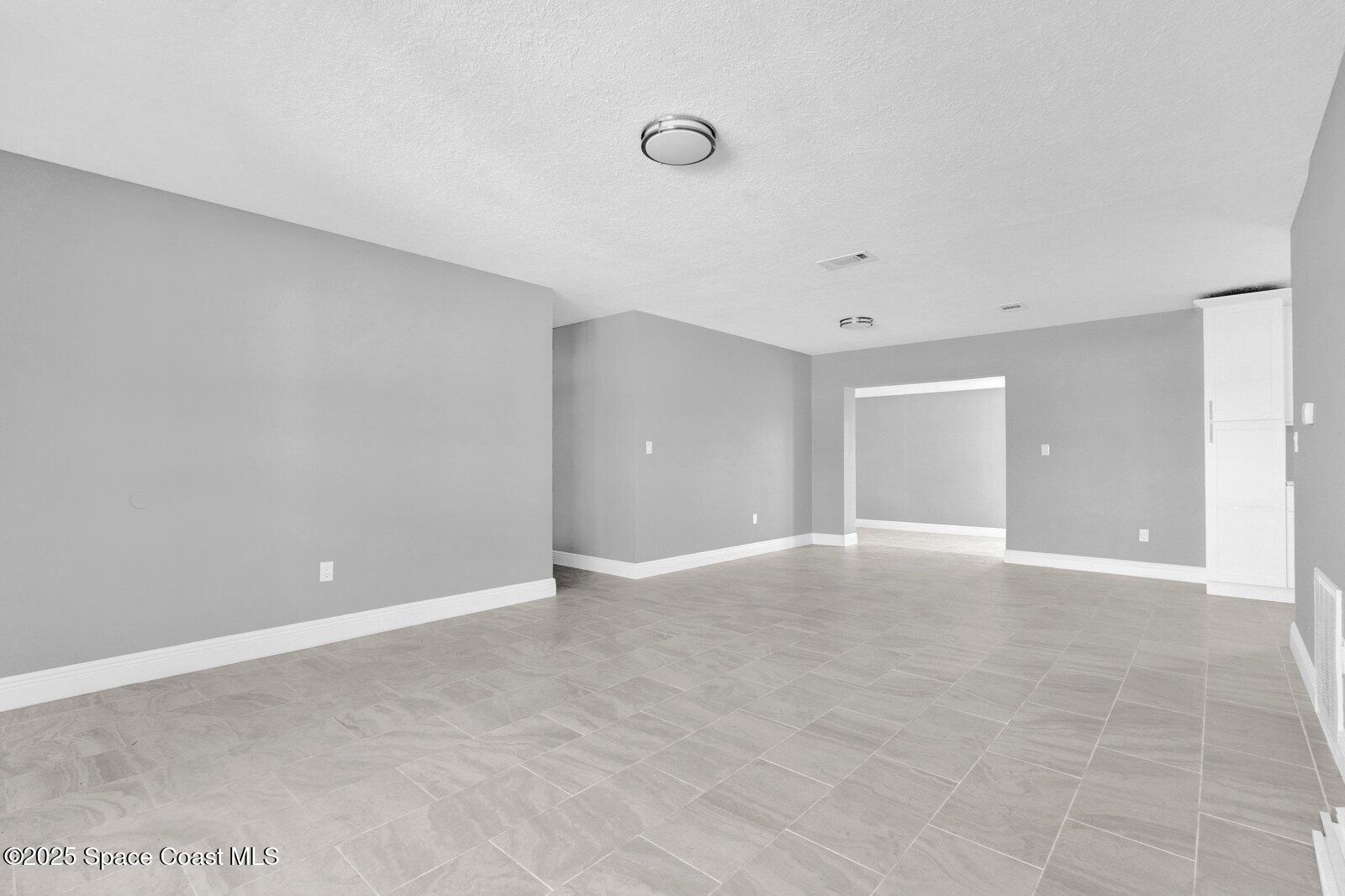 2517 Sarno Road Melbourne, FL 32935 - Photo 3 of 21 2517 Sarno Rd 24