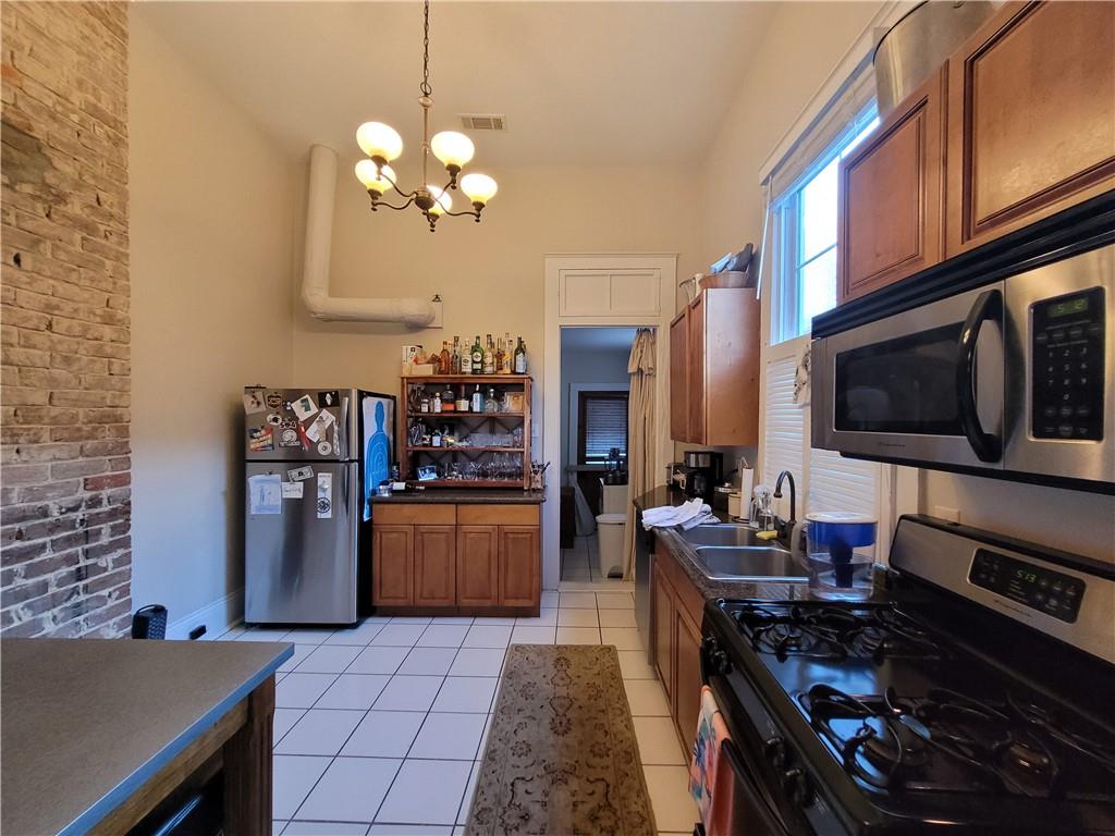 5514 Constance Street New Orleans, LA 70115 - Photo 10 of 17