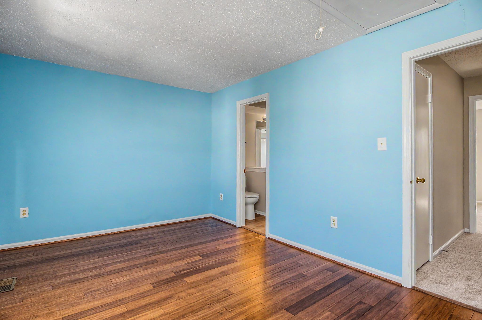 13993 Gunners Place Centreville, VA 20121 - Photo 34 of 43 a view of room with wooden floor