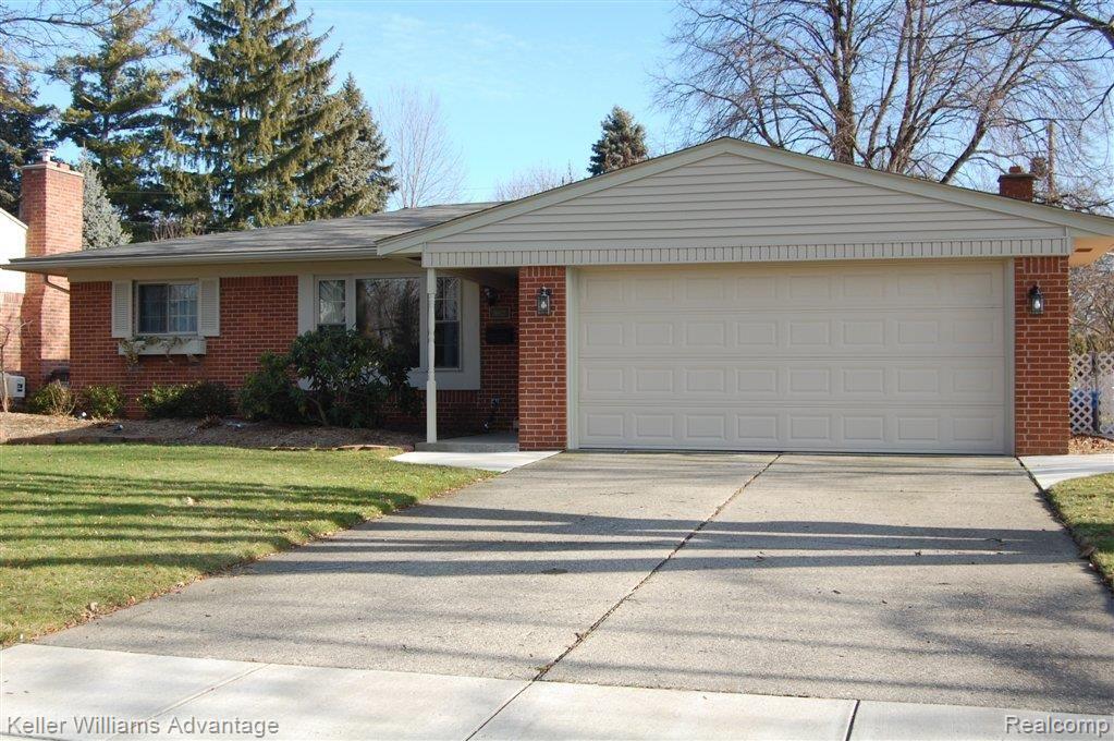16822 Riverside Drive Livonia, MI 48154 - Photo 10 of 16 Riverside2.JPG