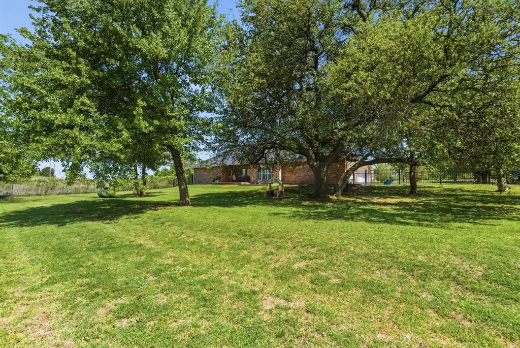 405 Zion Hill Road Weatherford, TX 76088 - Photo 35 of 38 View of grassy yard