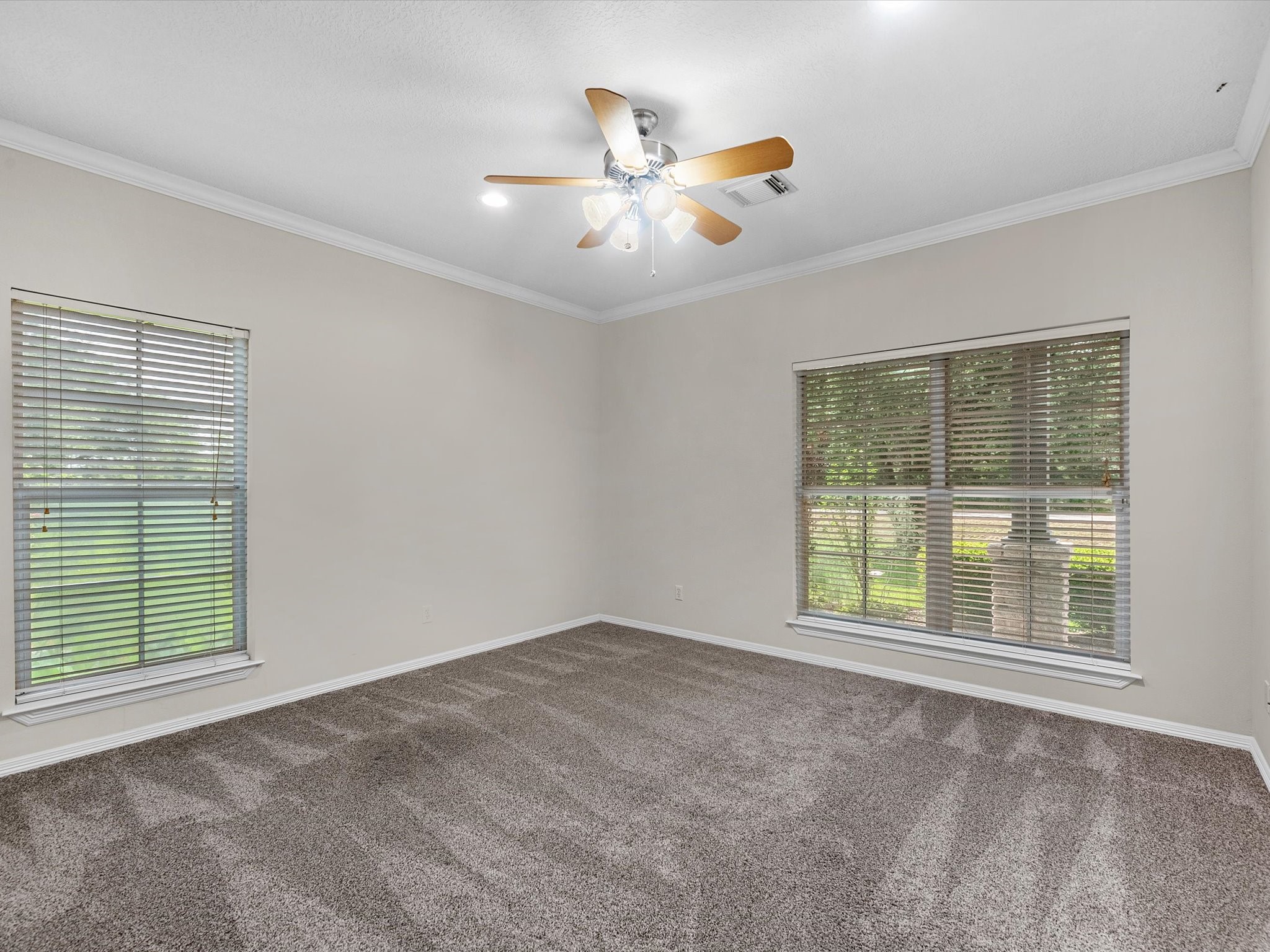 2600 Euell Road Crosby, TX 77532 - Photo 26 of 42 Secondary bedroom