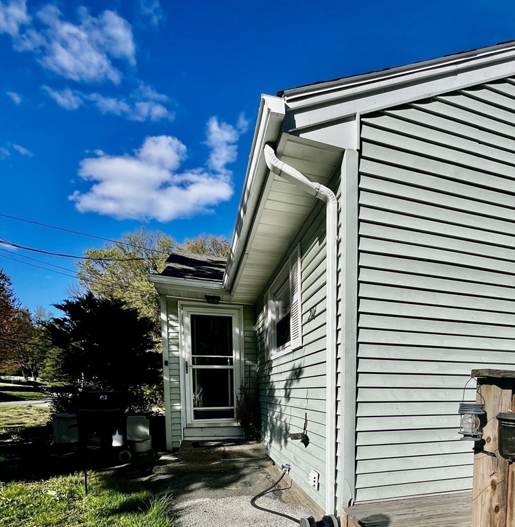 214-216 River Road East Berlin, MA 01503 - Photo 18 of 25