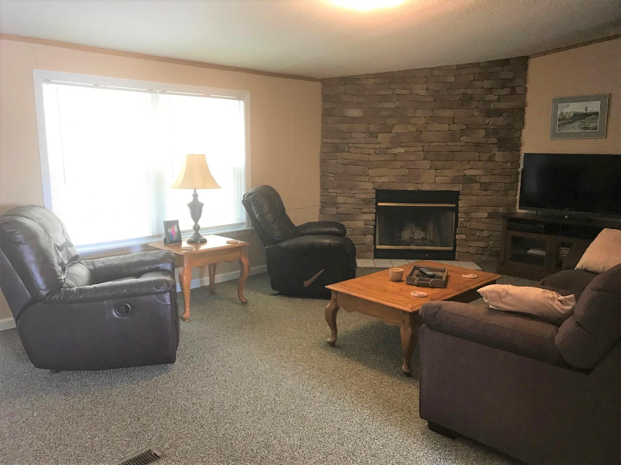 488 Major Holland Road Union Hall, VA 24176 - Photo 18 of 39 18 Family Room