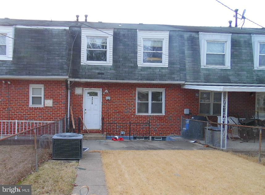 5719 Van Dyke Road Baltimore, MD 21206 - Photo 3 of 6 Rear