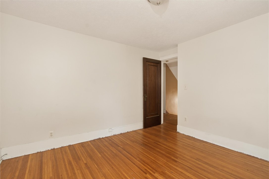 80 Pershing Drive Rochester, NY 14609 - Photo 24 of 37