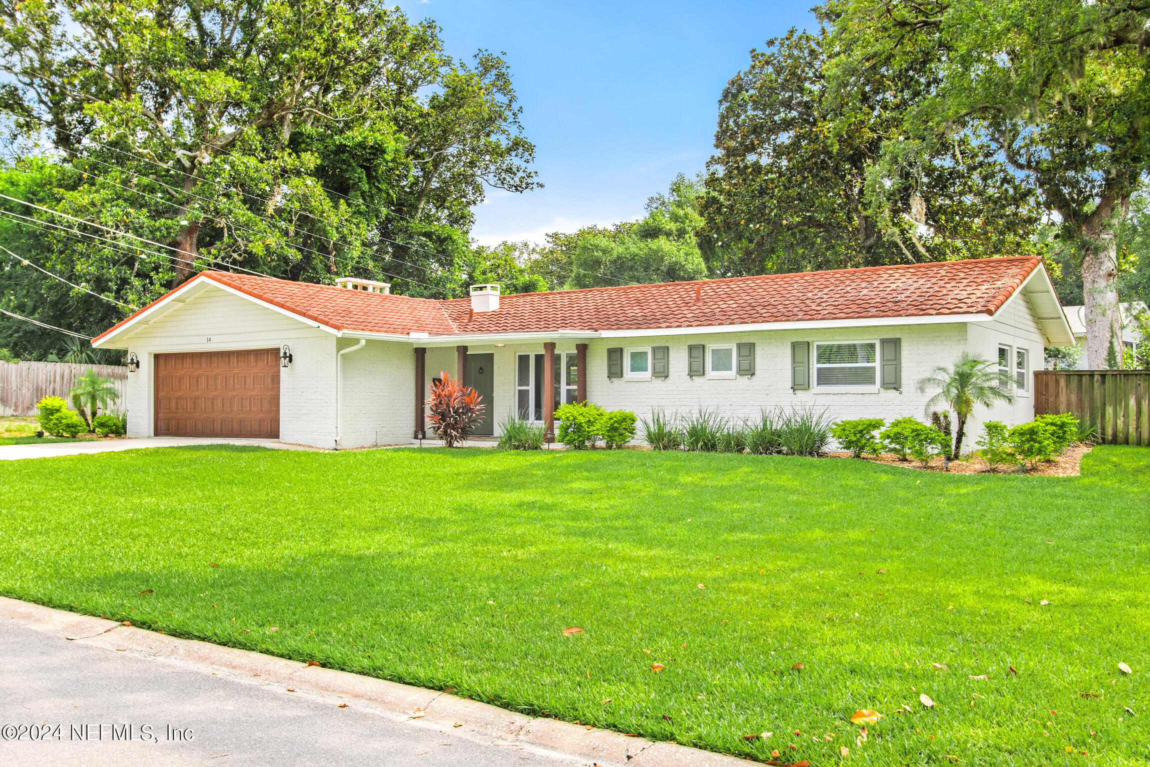 14 Park Terrace Drive St. Augustine, FL 32080 - Photo 4 of 42 a view of a house with a yard