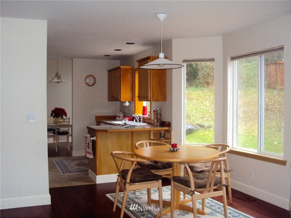 12229 Northeast 169th Street Bothell, WA 98011 - Photo 6 of 15 Gallery Image 6
