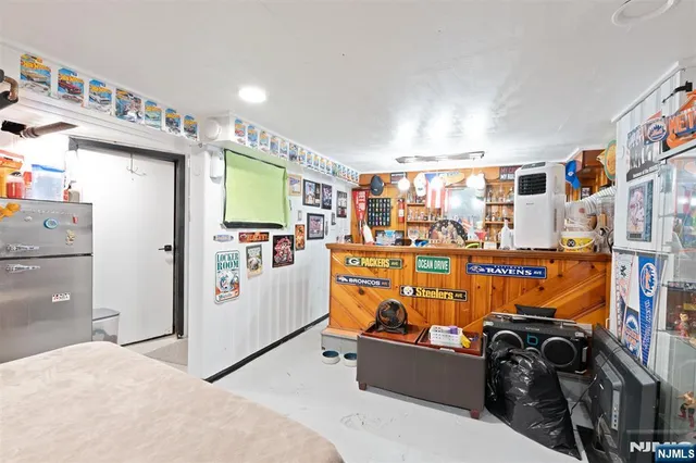 a view of a storage & utility room