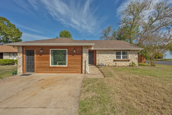 $3,200 | 1400 Chippeway Lane, Austin, TX 78745