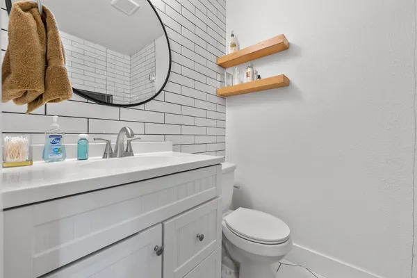 $3,200 | 1400 Chippeway Lane, Austin, TX 78745