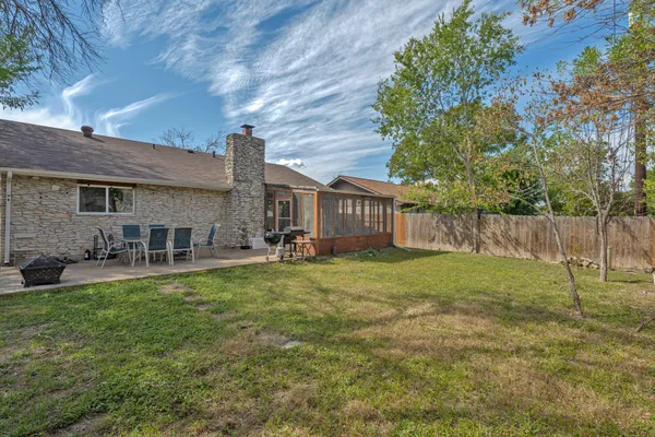 $3,200 | 1400 Chippeway Lane, Austin, TX 78745