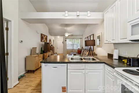 $395,000 | 329 West McNeely Avenue, Mooresville, NC 28115