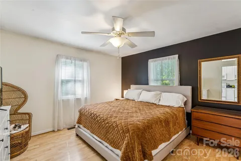 $395,000 | 329 West McNeely Avenue, Mooresville, NC 28115