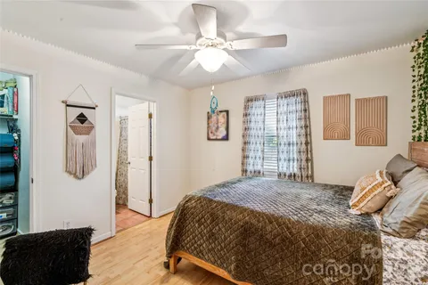 $395,000 | 329 West McNeely Avenue, Mooresville, NC 28115