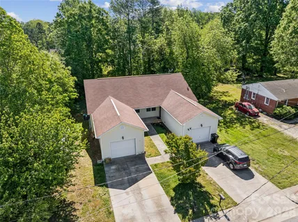 $395,000 | 329 West McNeely Avenue, Mooresville, NC 28115