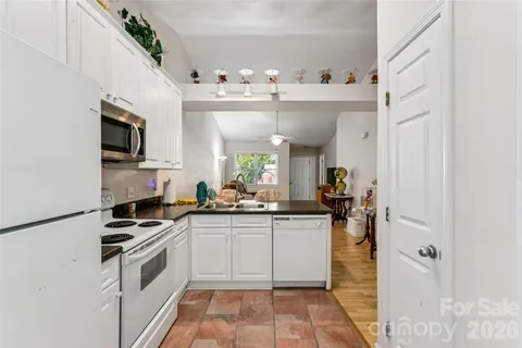 $395,000 | 329 West McNeely Avenue, Mooresville, NC 28115