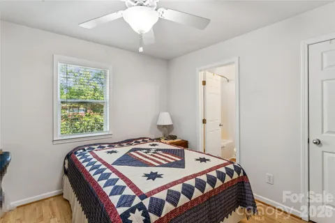 $395,000 | 329 West McNeely Avenue, Mooresville, NC 28115