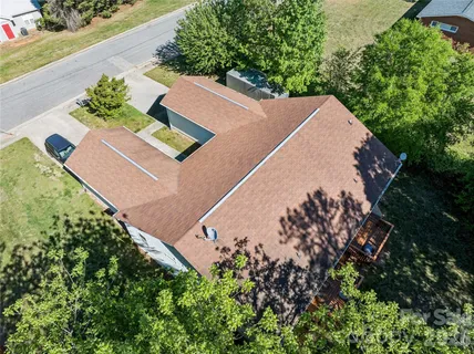 $395,000 | 329 West McNeely Avenue, Mooresville, NC 28115