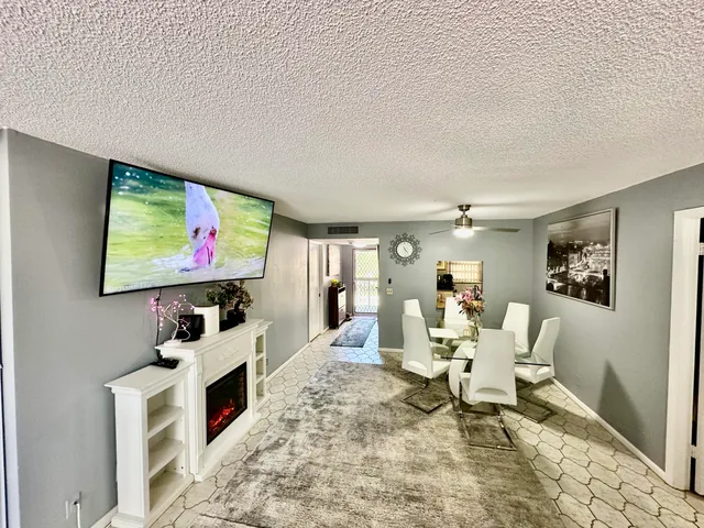 $314,799 | 6000 Northwest 2nd Avenue, Unit 339, Boca Raton, FL 33487