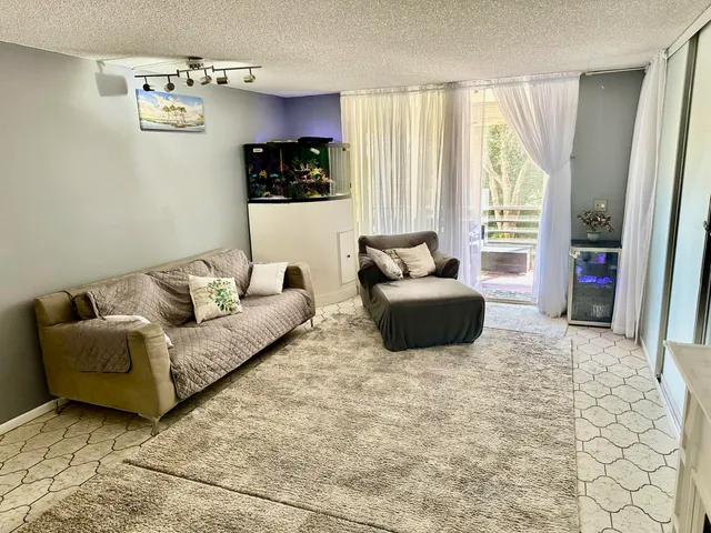 $314,799 | 6000 Northwest 2nd Avenue, Unit 339, Boca Raton, FL 33487