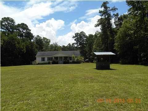 9943 Old Georgetown Road McClellanville, SC 29458 - Photo 1 of 15 Primary Photo