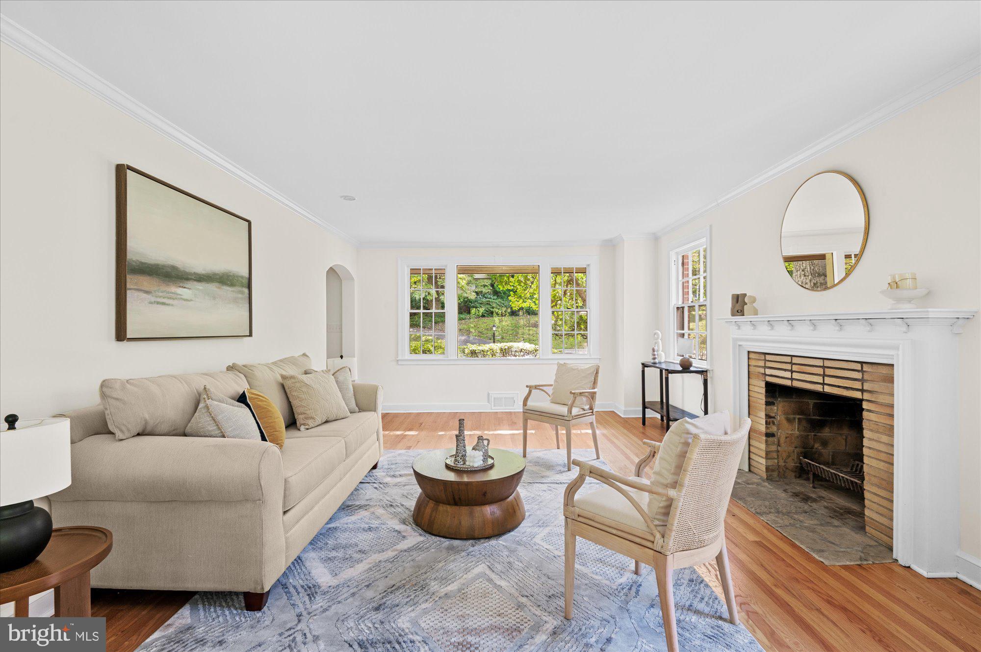 9334 Harvey Road Silver Spring, MD 20910 - Photo 11 of 53